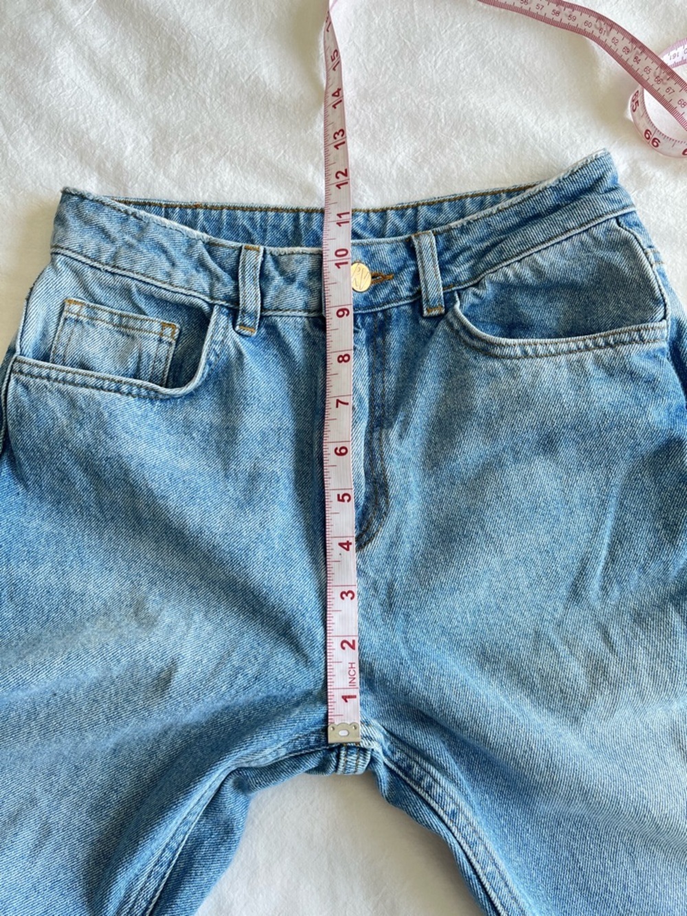 Reclaimed Vintage ASOS Light Wash Mom Jeans Sz 24 Straight Leg 90s Style Y2K - Picture 11 of 15